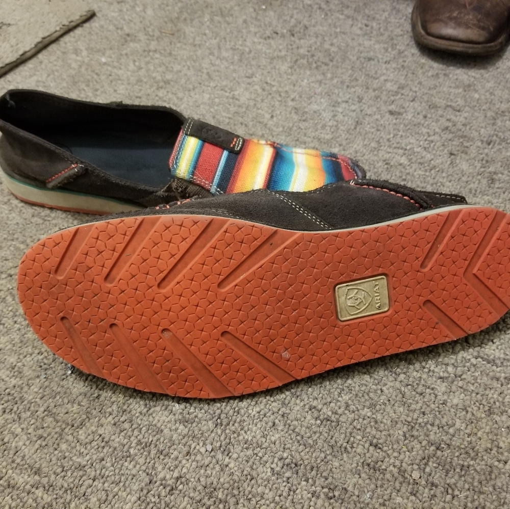 Ariat - Picture 3 of 3